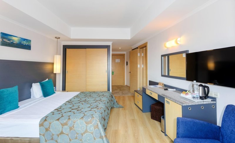 Kusadasi utazás Sealight Resort Hotel