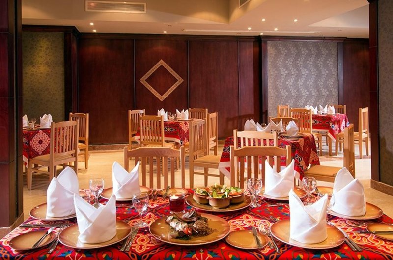 Hurghada utazás Sunrise Alora Aqua Park Resort