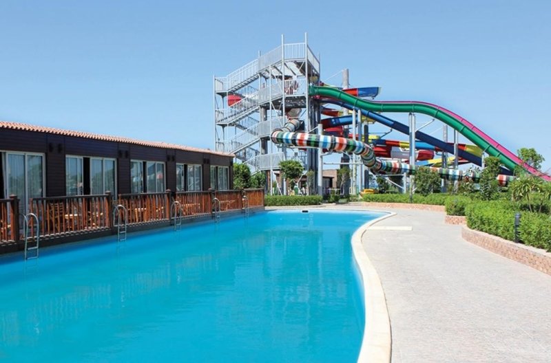 Hurghada utazás Sunrise Alora Aqua Park Resort