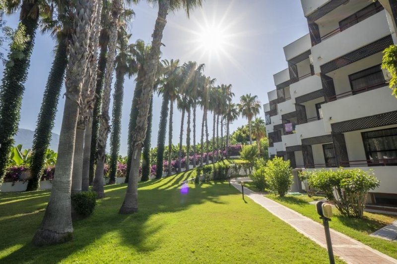 Alanya utazás Titan Club