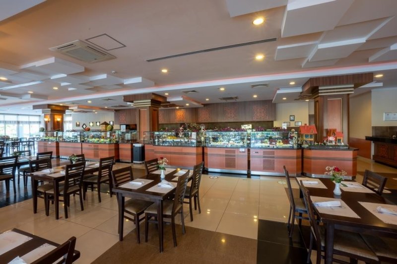 Alanya utazás Titan Select