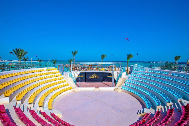 Hurghada utazás Titanic Beach Spa Aqua Park