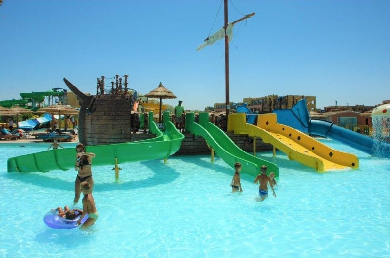 Hurghada utazás Titanic Palace Resort