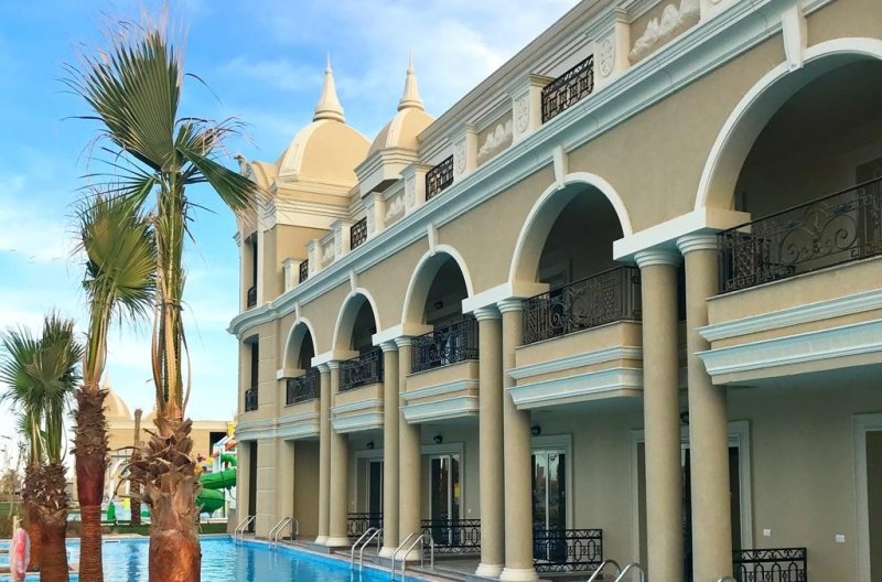 Hurghada utazás Titanic Royal Resort