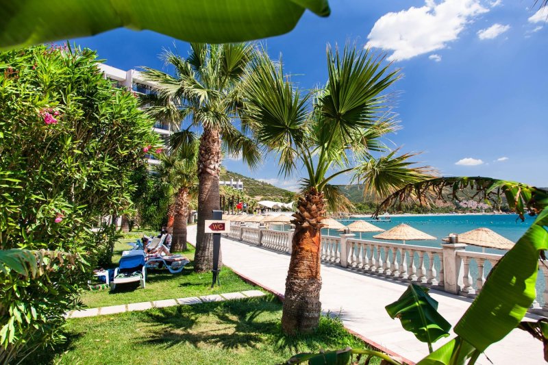 Kusadasi utazás Tusan Beach Resort
