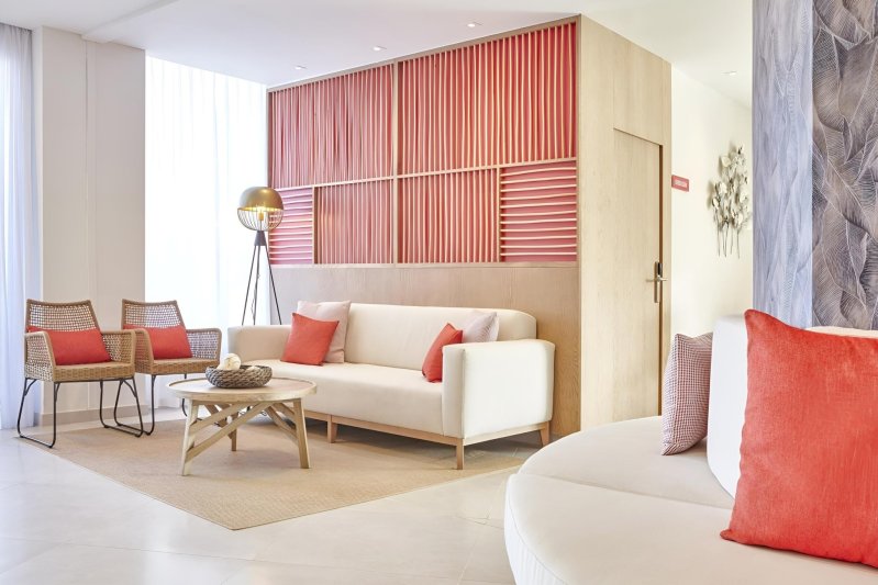 Mallorca utazás Universal Perla 