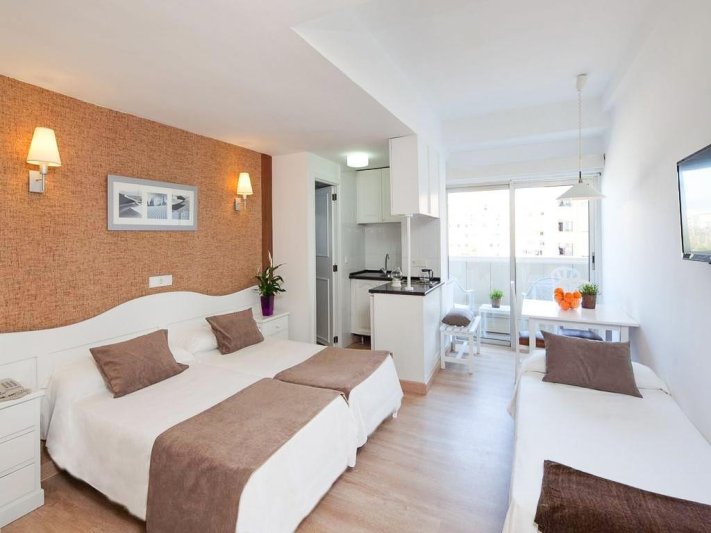 Mallorca utazás Whala! Beach