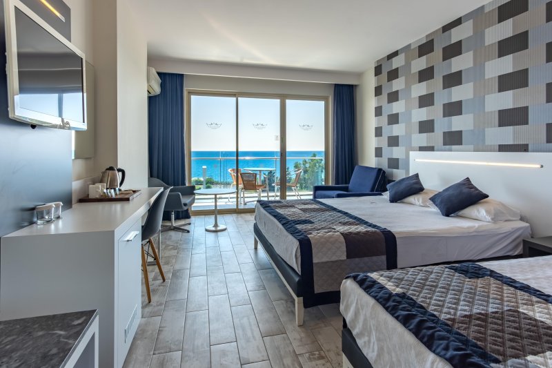 Antalya utazás White City Beach Hotel