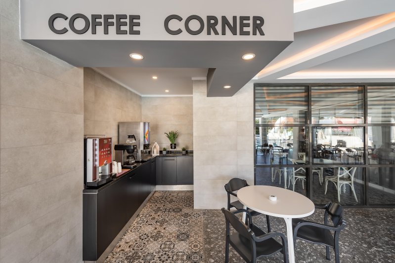 Antalya utazás White City Beach Hotel