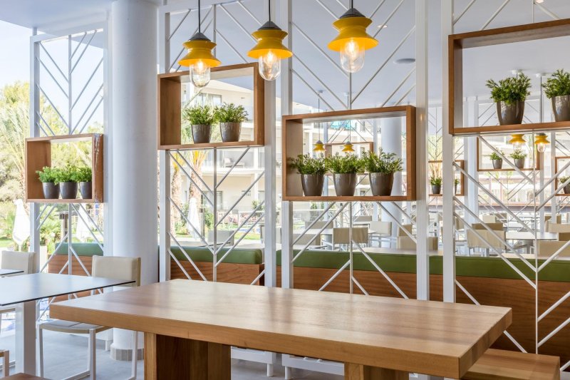 Mallorca utazás Zafiro Palace Palmanova