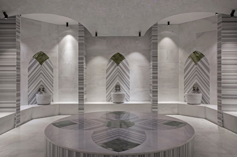 Acanthus & Cennet Barut Collection Side
