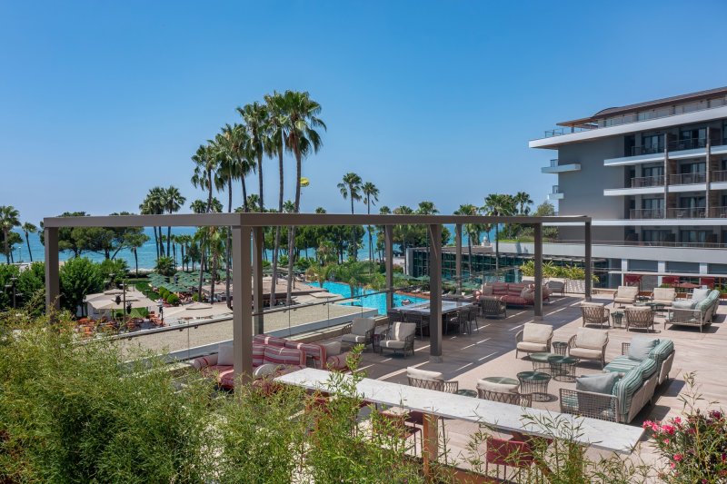 Side utazás Acanthus & Cennet Barut Collection