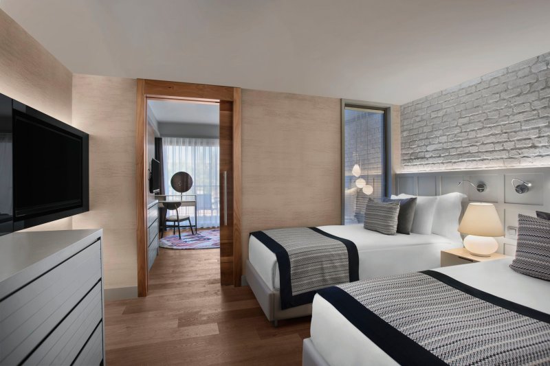 Side utazás Acanthus & Cennet Barut Collection