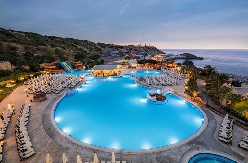 Észak-Ciprus utazás Acapulco Resort Convention & Spa