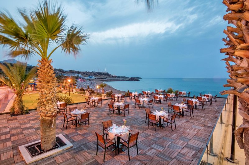 Észak-Ciprus utazás Acapulco Resort Convention & Spa