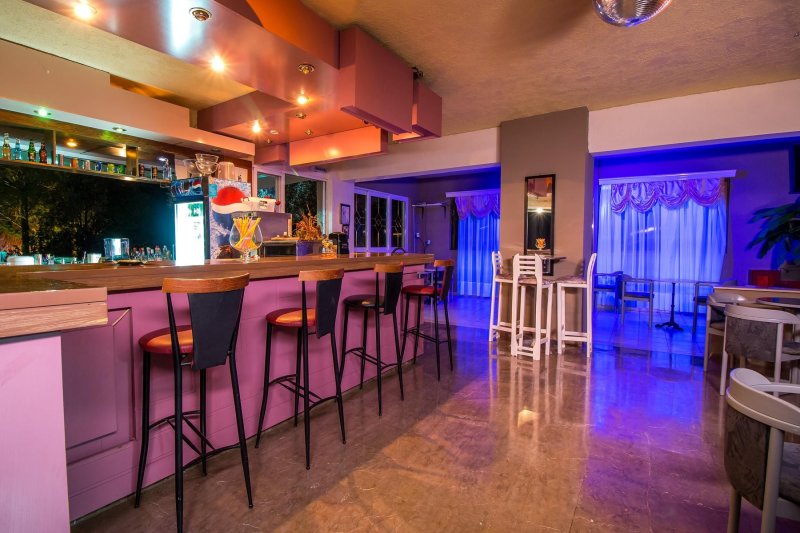 Rodosz utazás Achousa