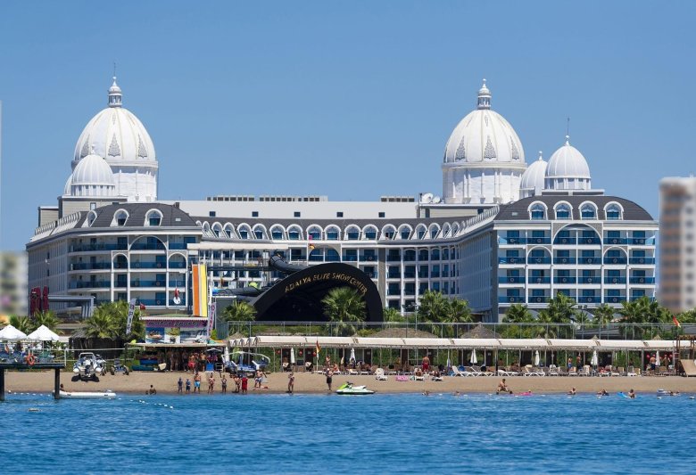 Antalya utazás Adalya Elite Lara