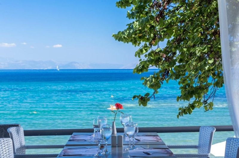 Aeolos Beach Resort Korfu Perama