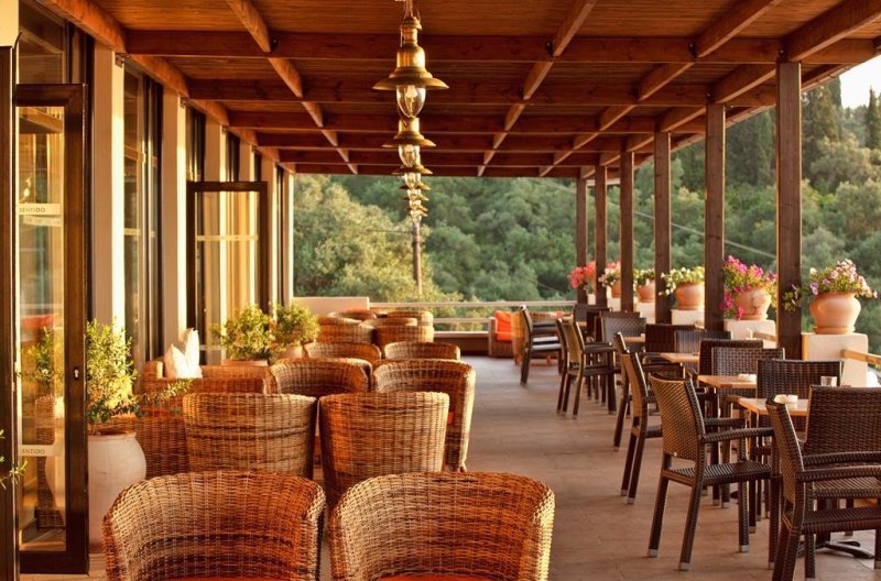 Korfu Perama utazás Aeolos Beach Resort