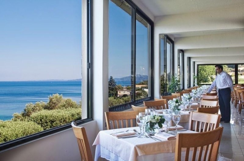 Aeolos Beach Resort Korfu Perama