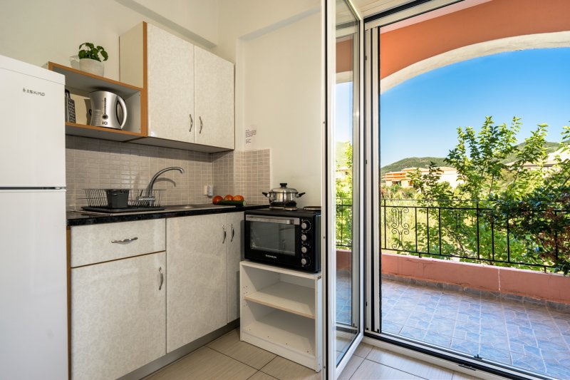 Lefkada-sziget utazás Aiolos Apartments