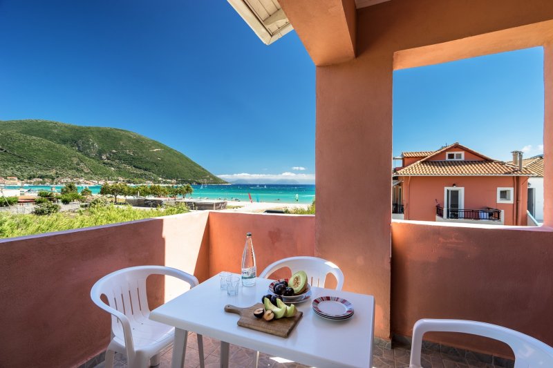 Lefkada-sziget utazás Aiolos Apartments