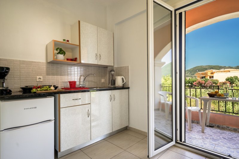 Lefkada-sziget utazás Aiolos Apartments