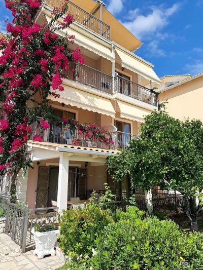 Lefkada-sziget utazás Akrogiali