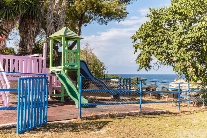 Korfu utazás Akron Seascape Resort