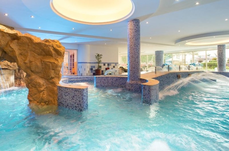 Abu Dhabi utazás Al Raha Beach Resort & Spa