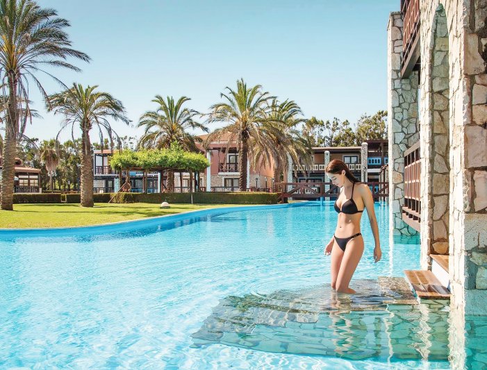 Peloponnészoszi-félsziget utazás Aldemar Olympian Village