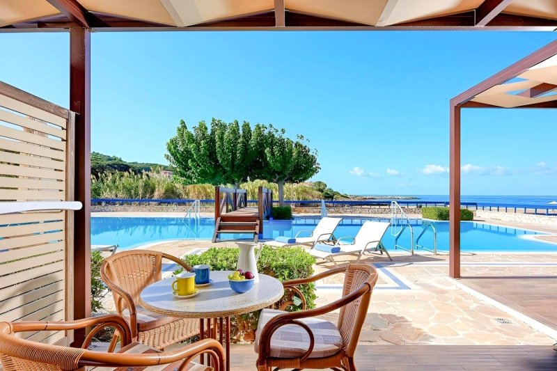 Peloponnészoszi-félsziget utazás Aldemar Olympian Village