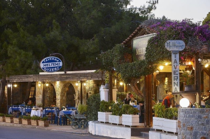 Alexander Beach Hotel & Village Kelet Stalis