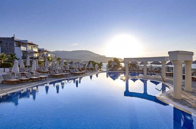 Alexander Beach Hotel & Village Kelet Stalis