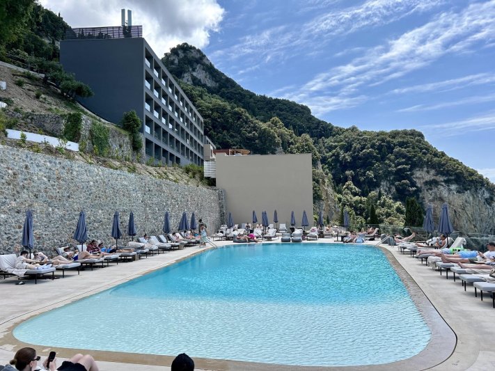 Korfu utazás Ella álkyna