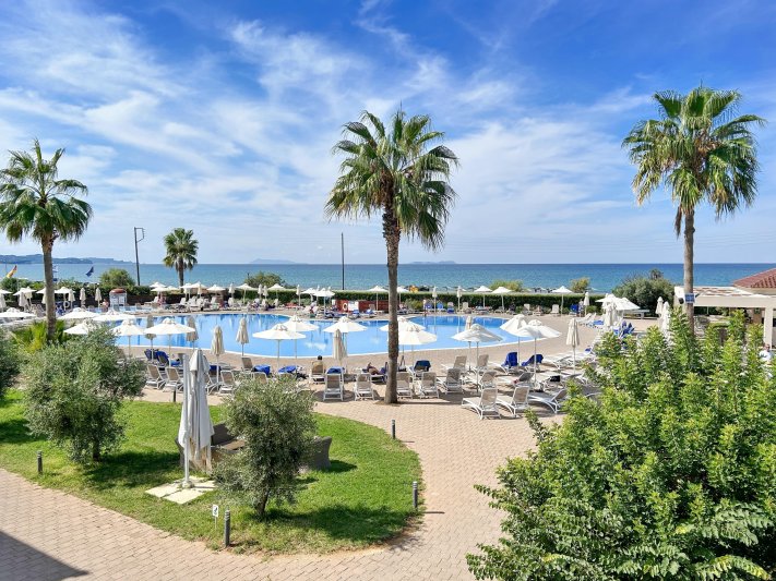 Korfu utazás Almyros Beach Resort