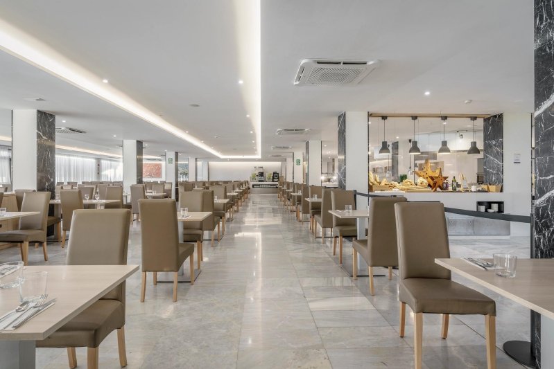 Mallorca utazás Alua Leo