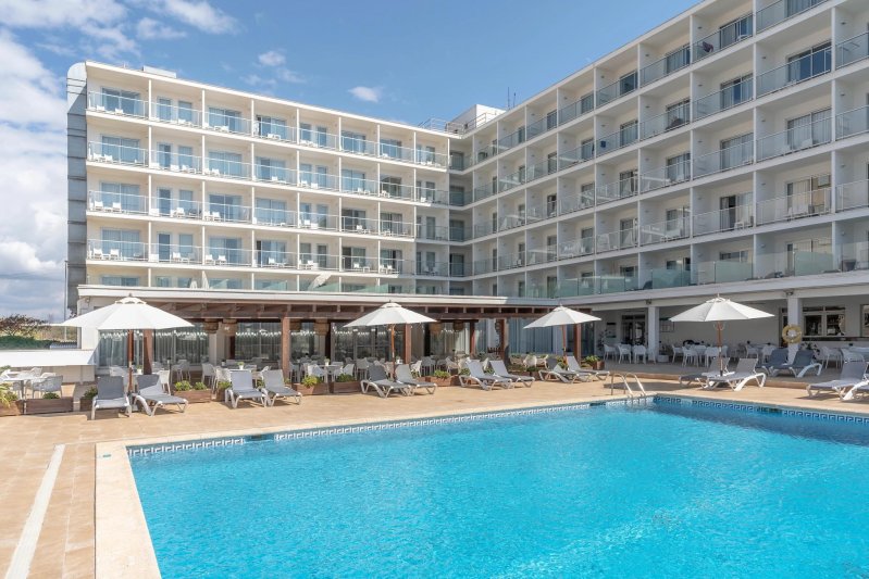 Alua Leo Mallorca