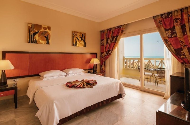 Hurghada utazás AMC Royal Hotel