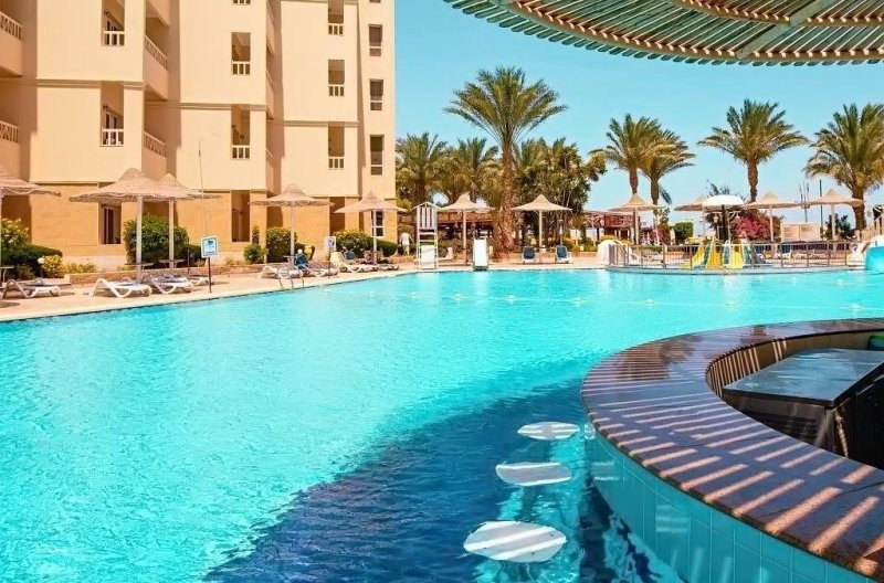 Hurghada utazás AMC Royal Hotel