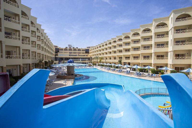 Hurghada utazás AMC Royal Hotel