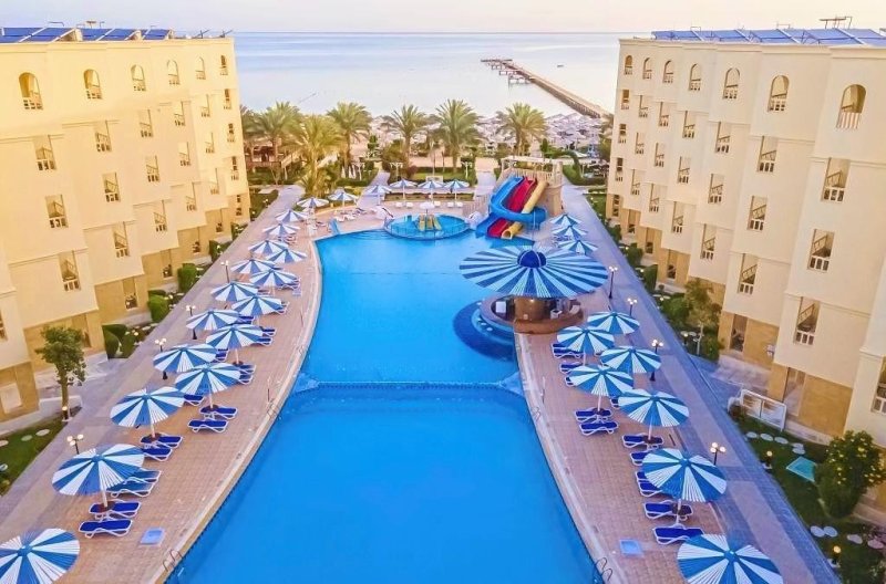 Hurghada utazás AMC Royal Hotel