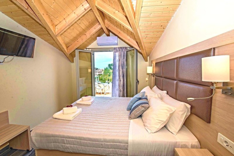 Deluxe szoba kétszemélyes ággyal