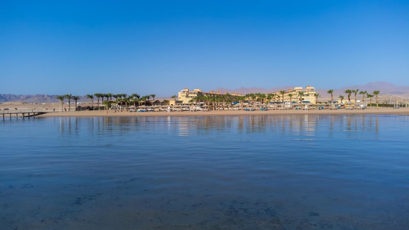 Hurghada utazás Amwaj Beach Club Abu Soma