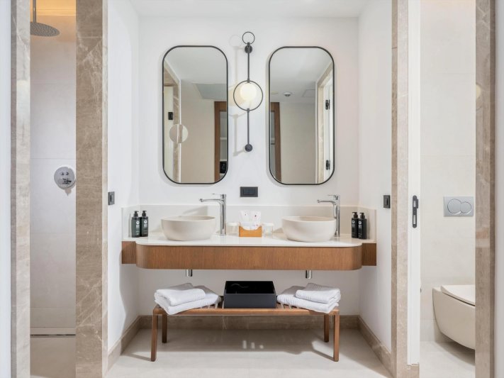 Deluxe szoba tengerre néző kilátással