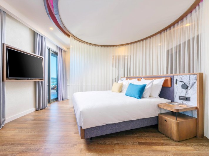 Penthouse tengerre néző kilátással és saját medencével