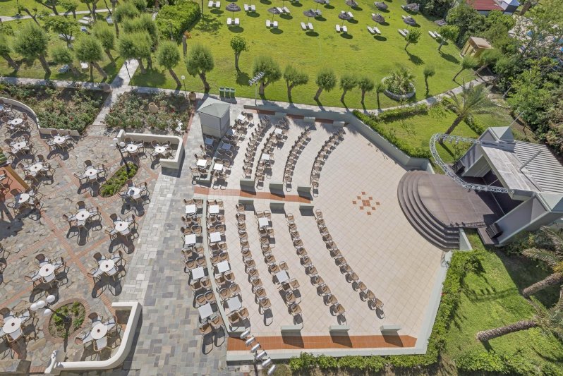 Rodosz Faliraki utazás Apollo Beach