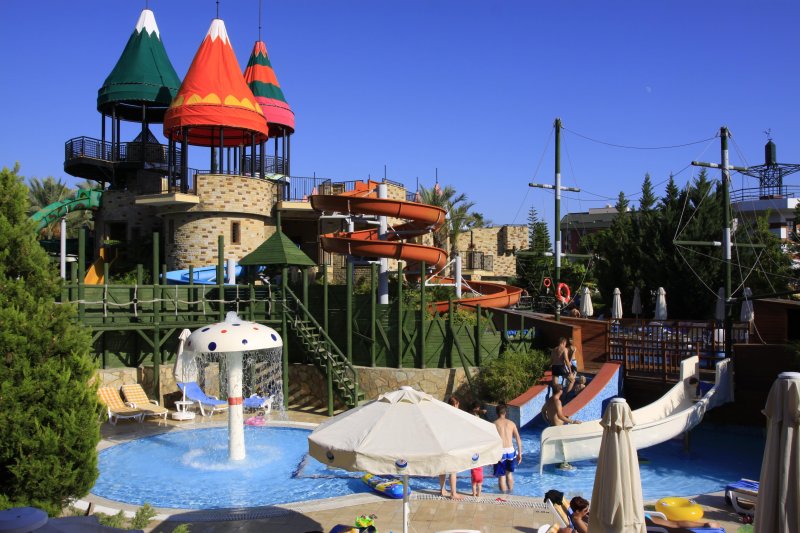 Alanya utazás Aqi Pegasos Club
