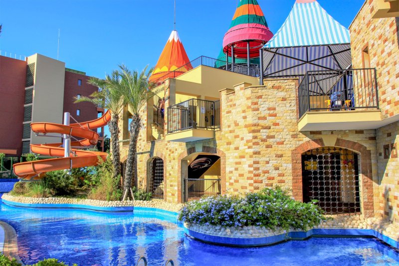 Alanya utazás Aqi Pegasos Royal