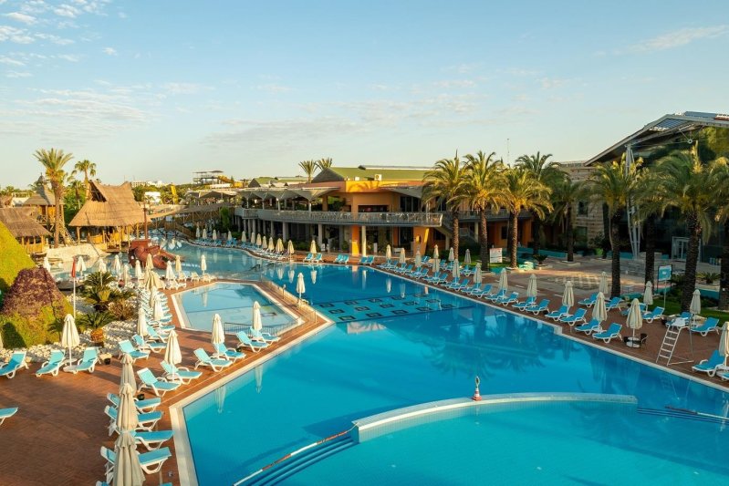 Side utazás Pegasos World